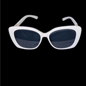 Unisex Burberry White UV Sunglasses